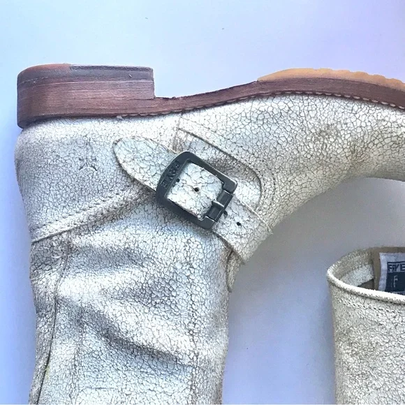 Size 7 / FRYE Leather Moto Boots / Cream Crackled-Distressed Look - Picture 6 of 15